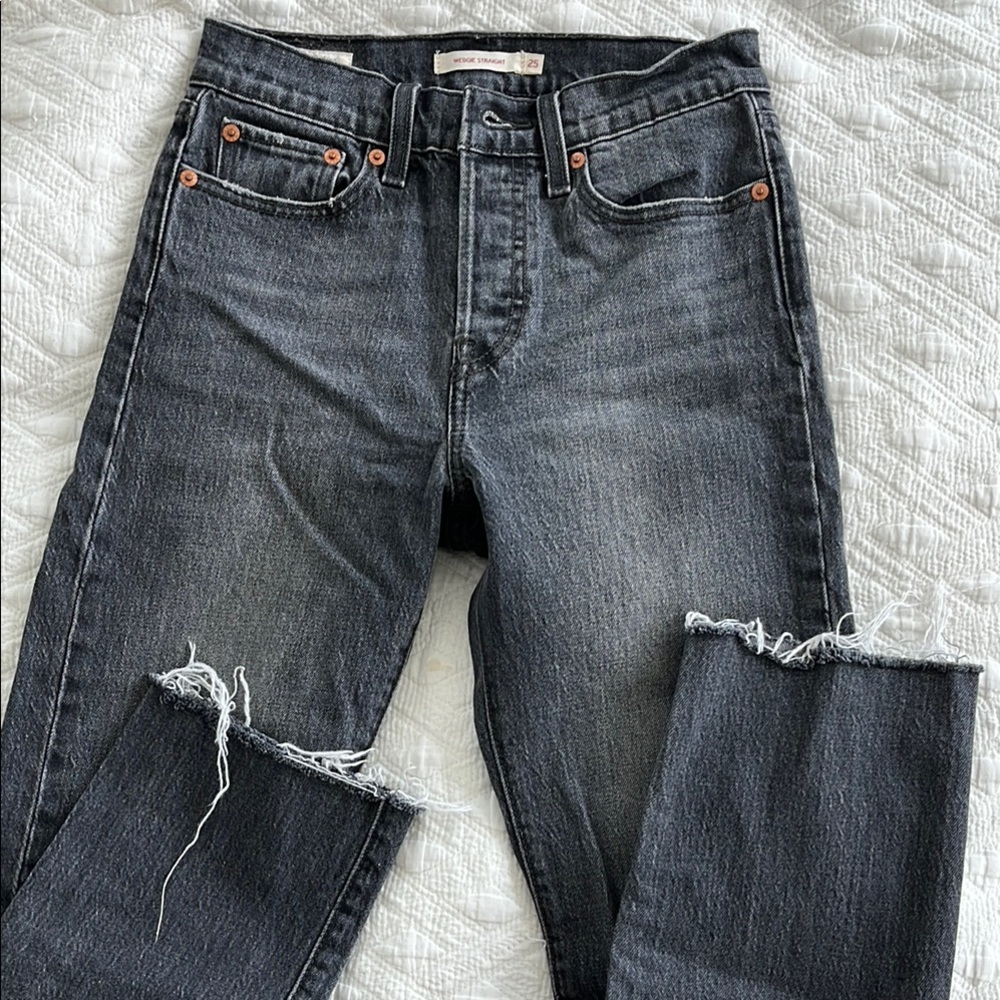 Levi’s wedgie straight button fly jeans